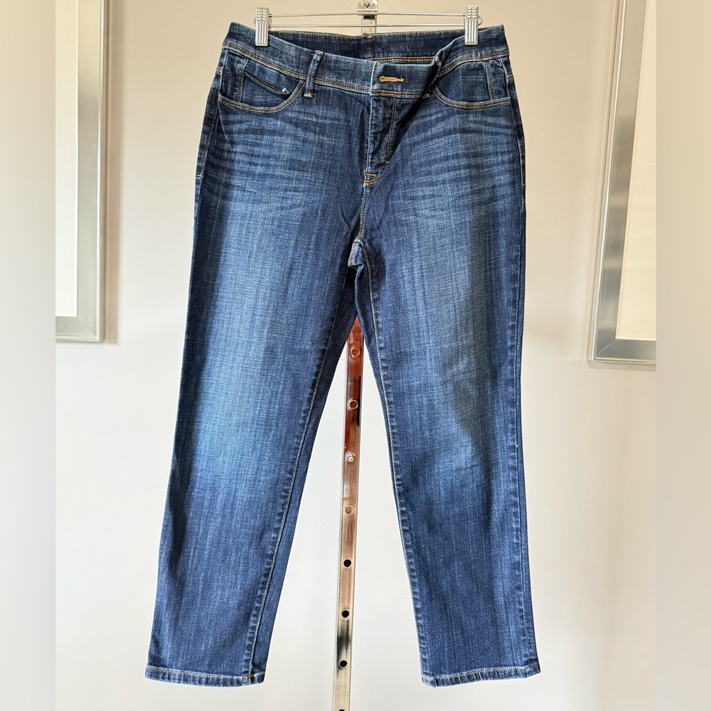 NWOT Chico's So Slimming Crop Jeans Blue 0 - Missing Button